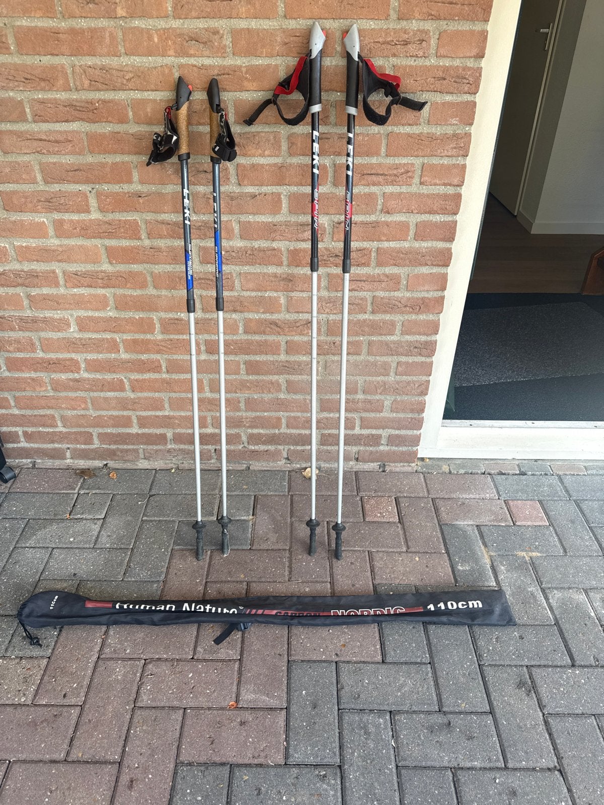 Wandelstokken: Leki en Human Nature (4 stuks), Sport en Fitness, Ophalen, Gebruikt, Wandelstok