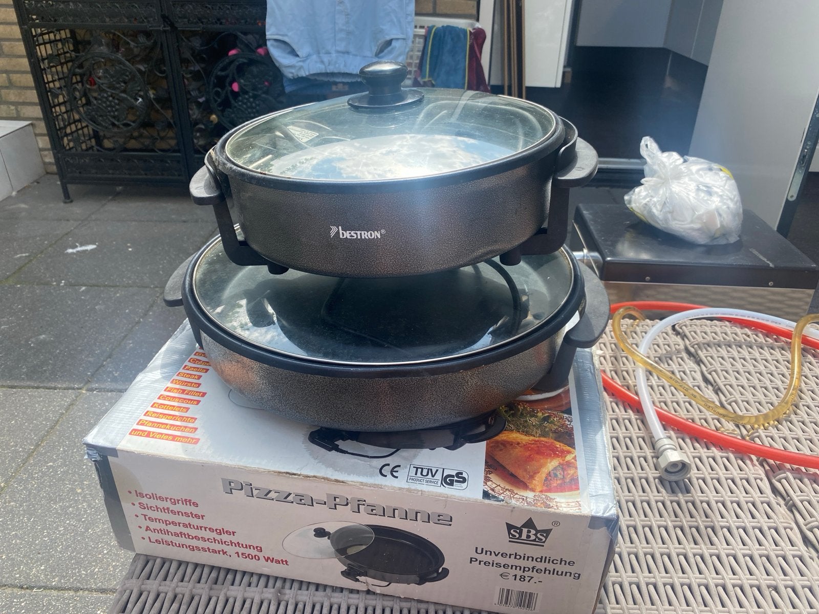 Bestron Pizza-pan 1500W 3 x met anti-aanbaklaag, Ophalen of Verzenden, Zo goed als nieuw