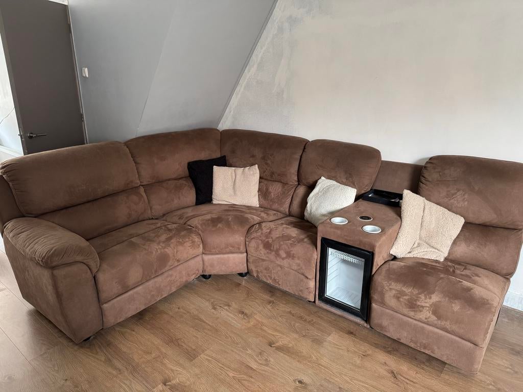 Bruine hoekbank met minibar en relaxfunctie, Ophalen, Gebruikt, Stof