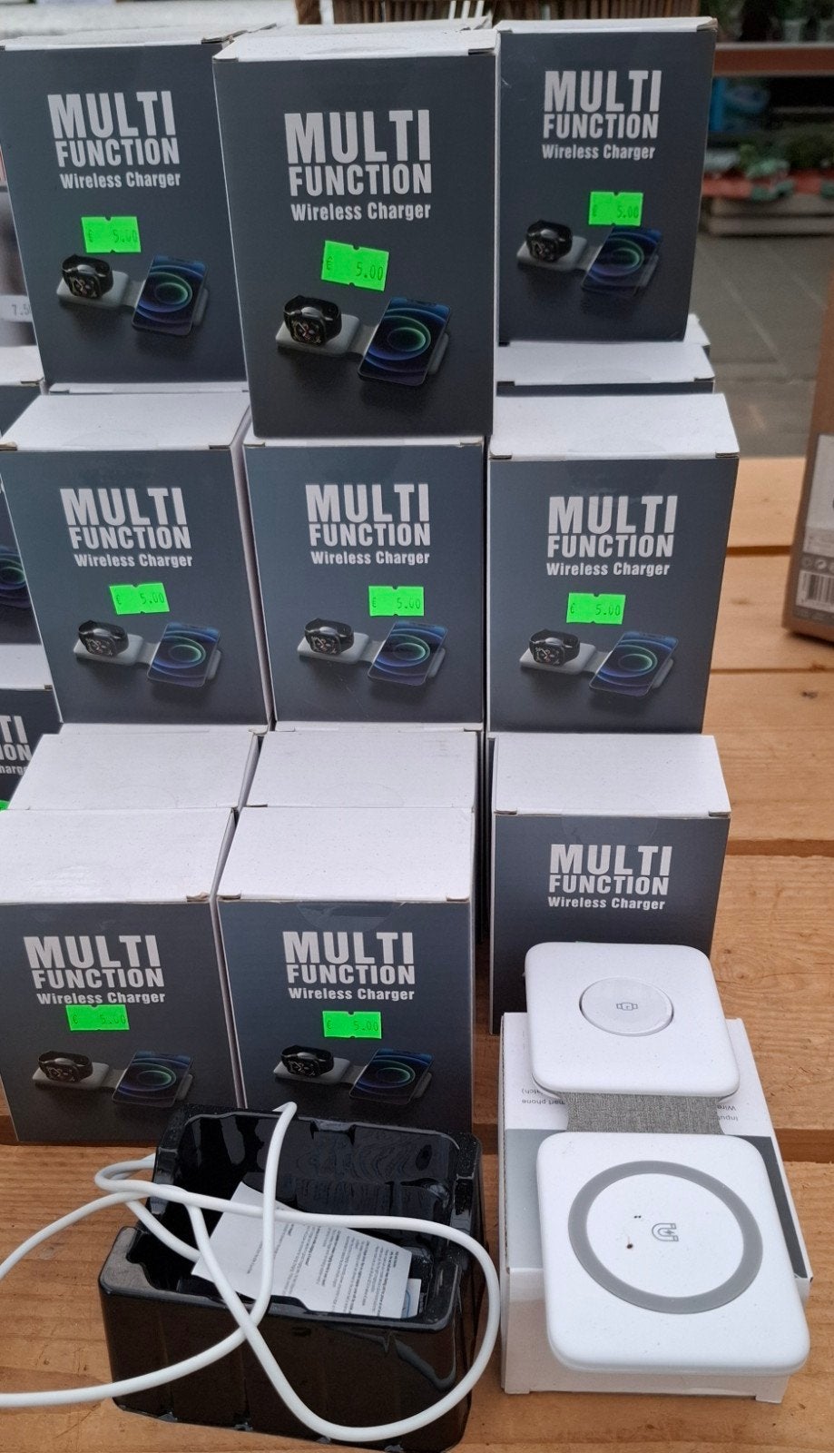 Multifunctionele Draadloze Oplader Telefoon& Smartwatch, Ophalen of Verzenden