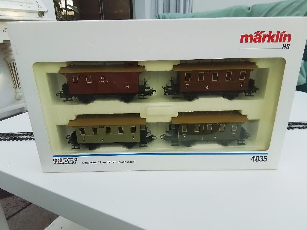 Märklin personentrein 4 wagons 4035, Wisselstroom, Wagon, Ophalen of Verzenden, Zo goed als nieuw