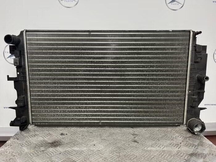 Radiateur van een Mercedes Sprinter, Ophalen of Verzenden, Gebruikt