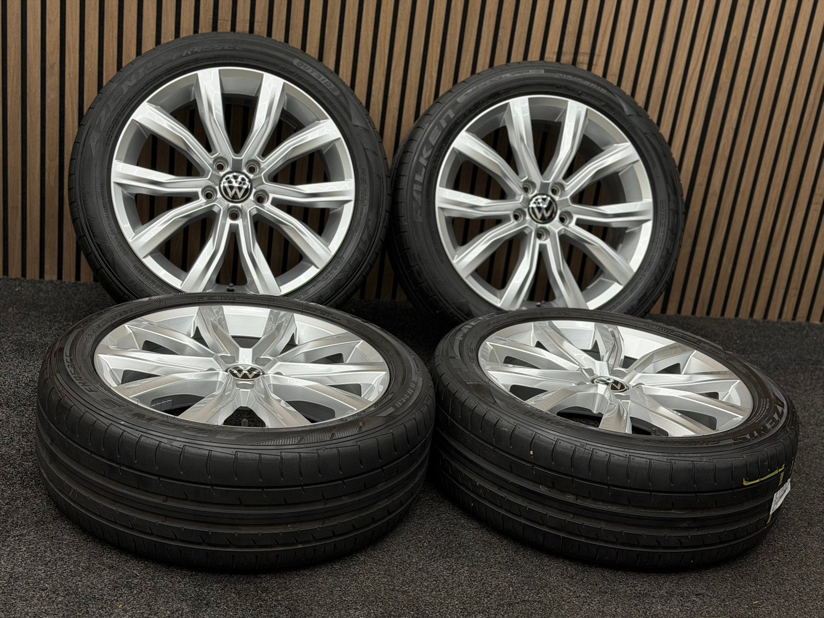 Originele 18 inch VW T-Roc Grange Hill 5x112 ET45 Falken, Ophalen, 18 inch, 215 mm, .