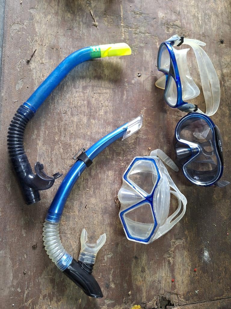 duikbrillen en snorkels, Watersport en Boten, Ophalen of Verzenden, Zo goed als nieuw, Snorkel