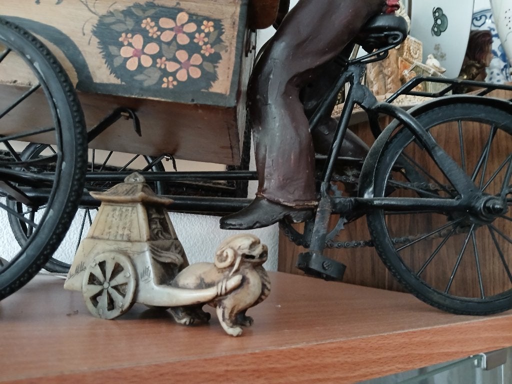 Bakfiets met z ijde boeket, Ophalen of Verzenden, Zo goed als nieuw, Mens