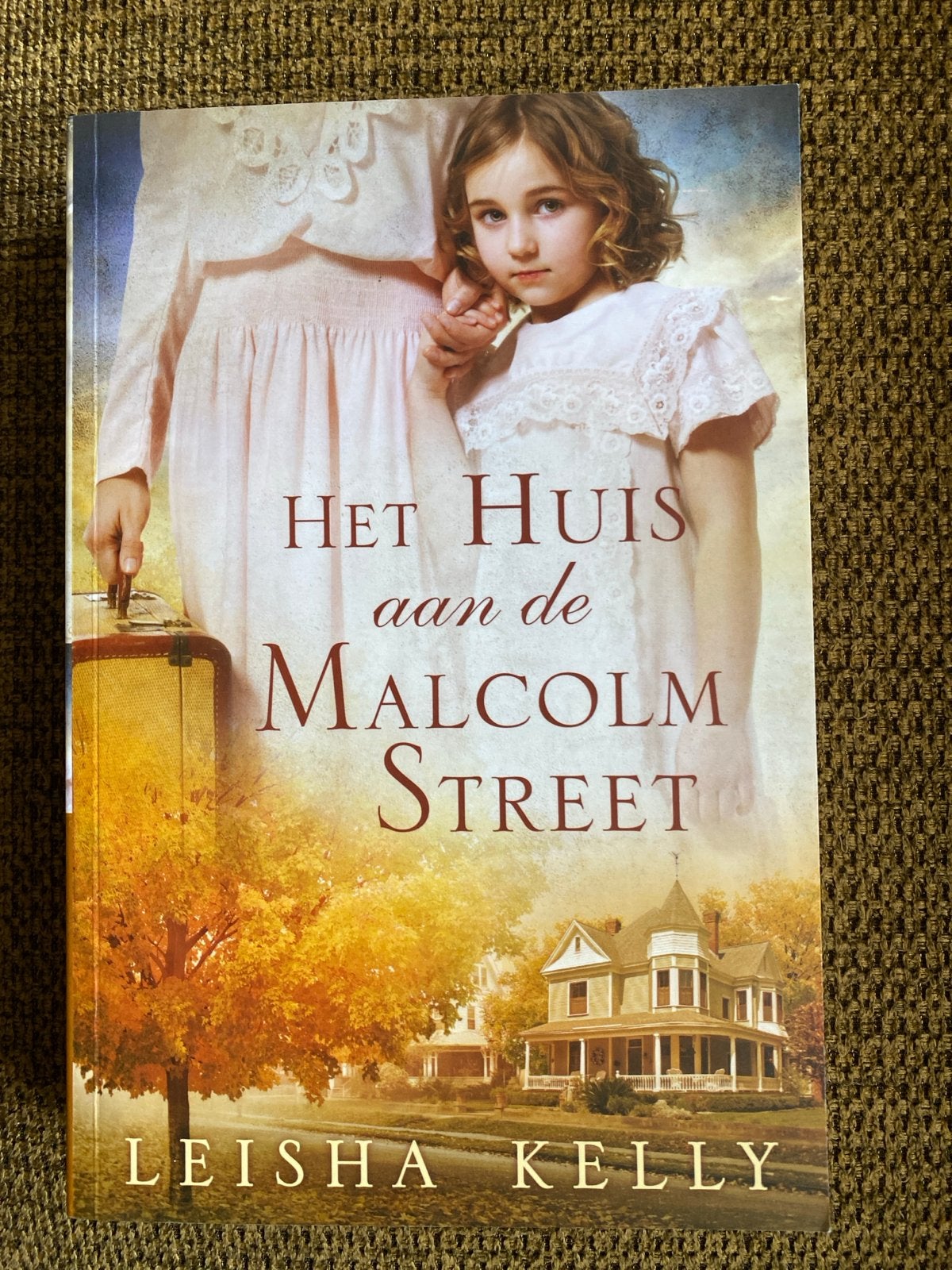 Leisha Kelly - Het huis aan de Malcon Street, Boeken, Ophalen of Verzenden, Zo goed als nieuw, Leisha Kelly