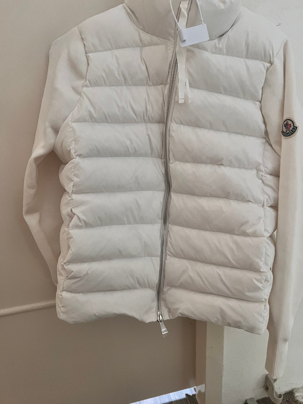 Gloednieuwe Moncler cardigan jacket maat s, Ophalen of Verzenden, Zo goed als nieuw, Zwart