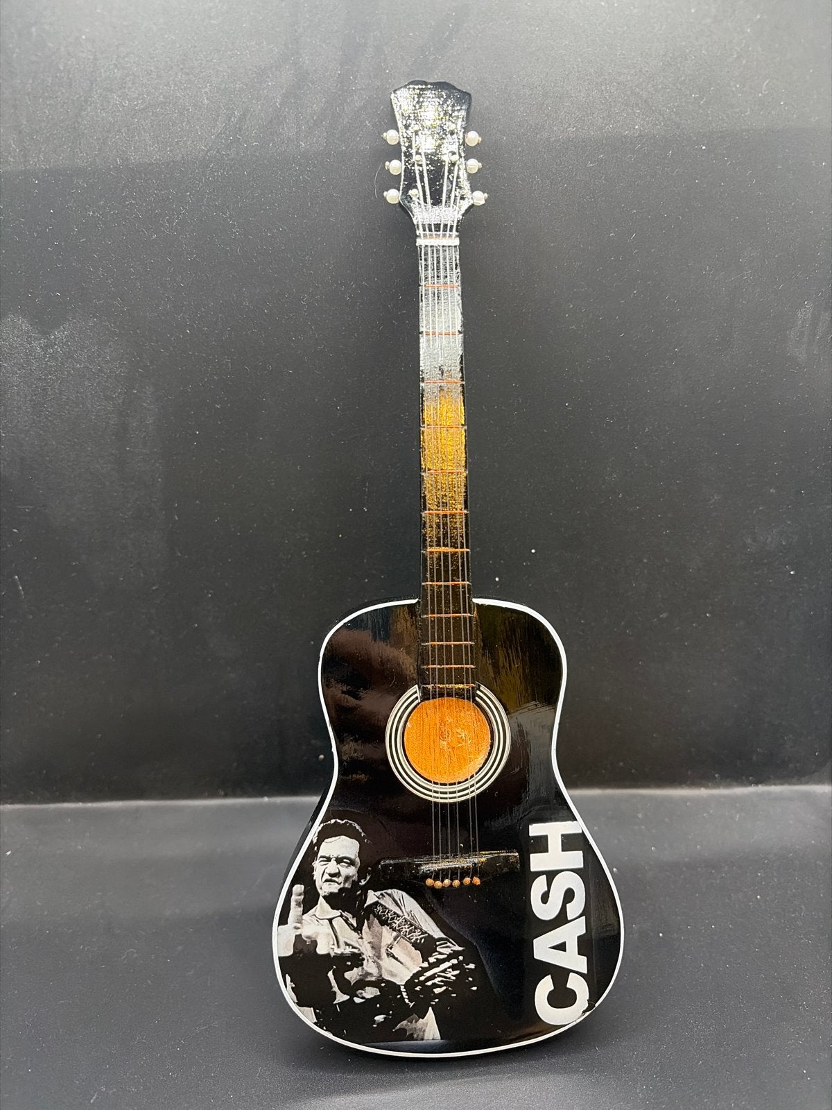 Miniatuur Johnny Cash gitaar - Decoratie, Overige typen, Nieuw, Ophalen of Verzenden, X