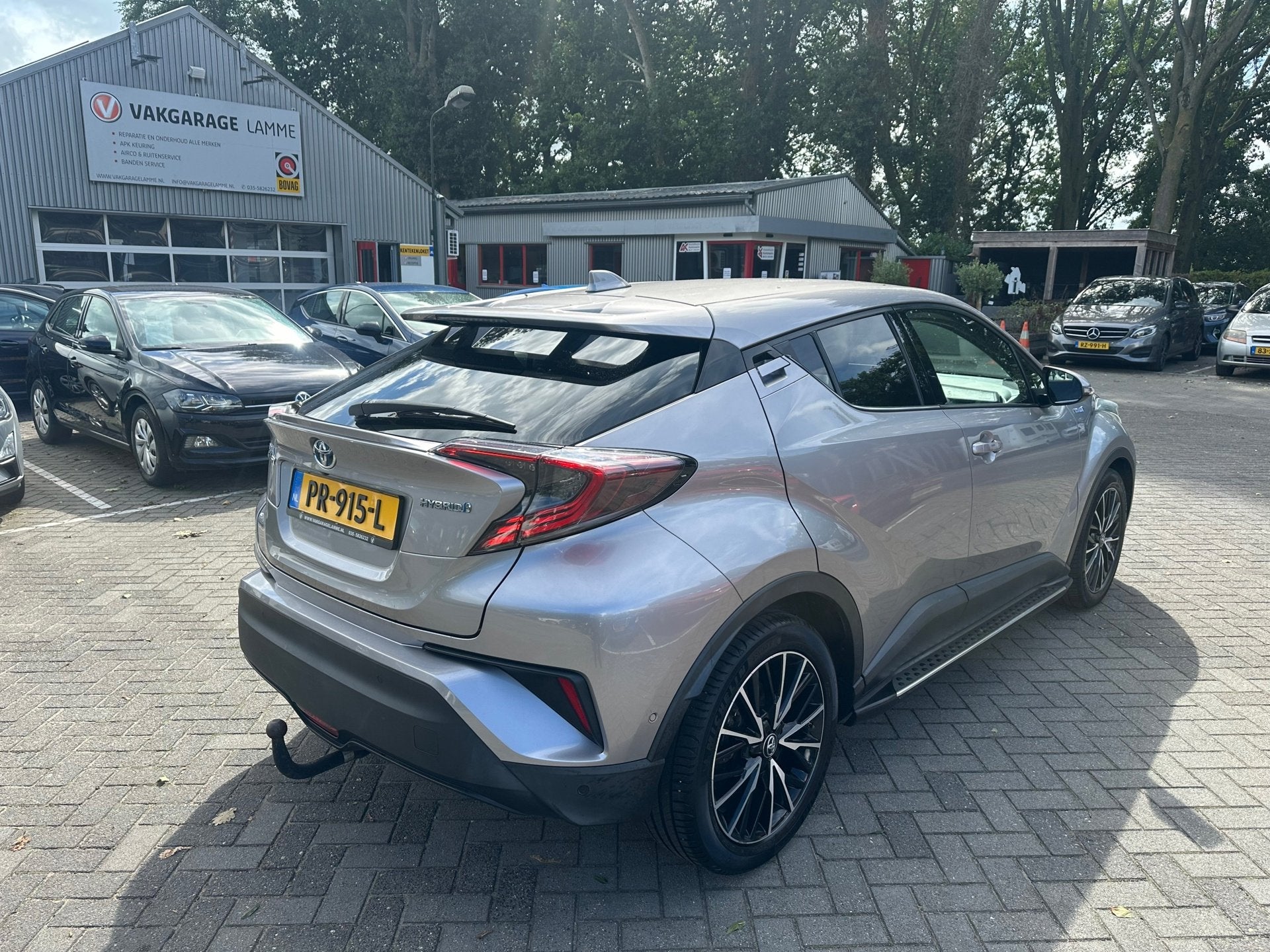 Toyota C-HR 1.8 Hybrid Premium , navigatie , camera , pdc ,, Auto's, Dealer onderhouden, Euro 6, 4 cilinders, Leder en Stof