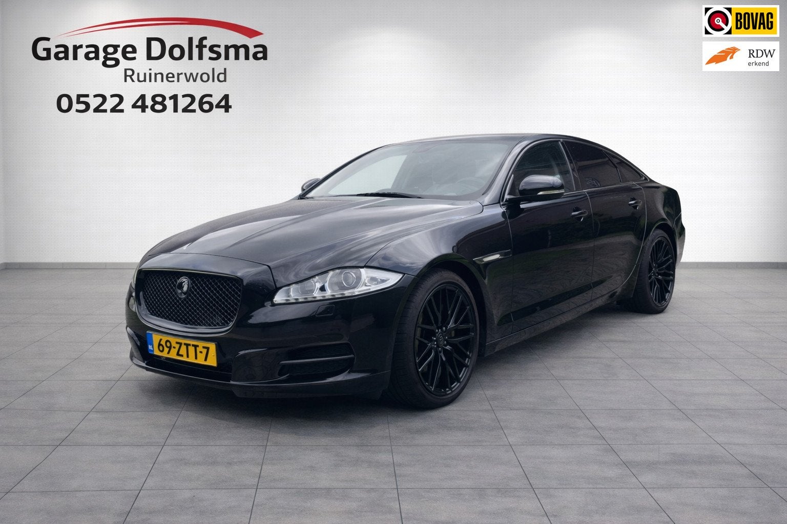 Jaguar XJ 2.0 Luxury-PANO-CAMERA-NL AUTO-BLACK OPTIEK-20"-, Auto's, Achterwielaandrijving, Gebruikt, Zwart, 4 cilinders