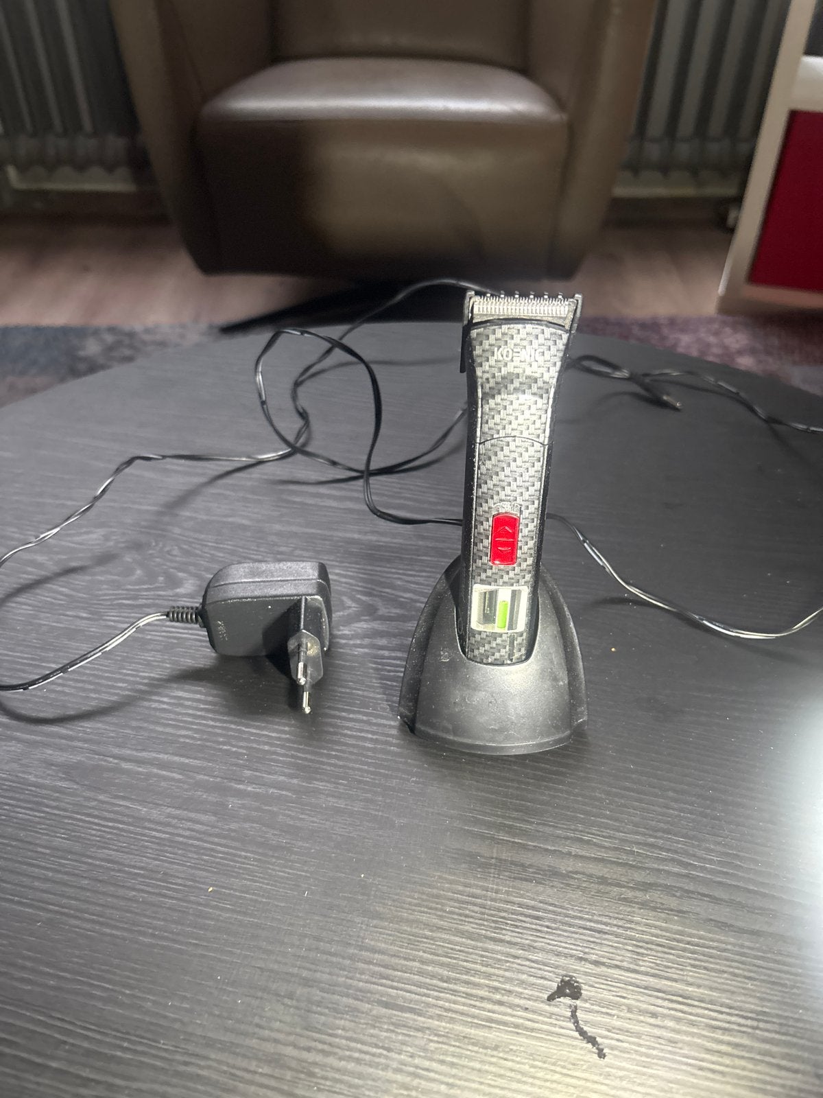 Koenic Baardtrimmer/Haartrimmer met Oplaadstation, Ophalen of Verzenden, Gebruikt, Scheren en Epileren