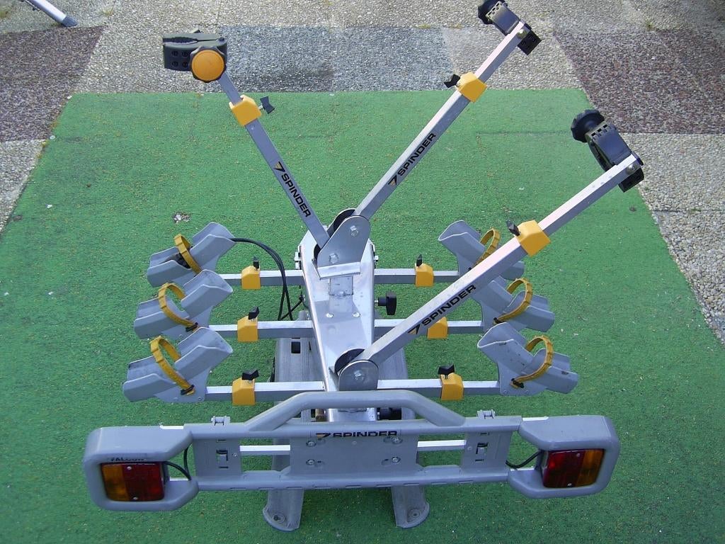 Mooie kantelbare Spinder Falcon fietsendrager voor 3 fietsen, Auto diversen, Ophalen, 3 fietsen of meer, Zo goed als nieuw, Trekhaakdrager