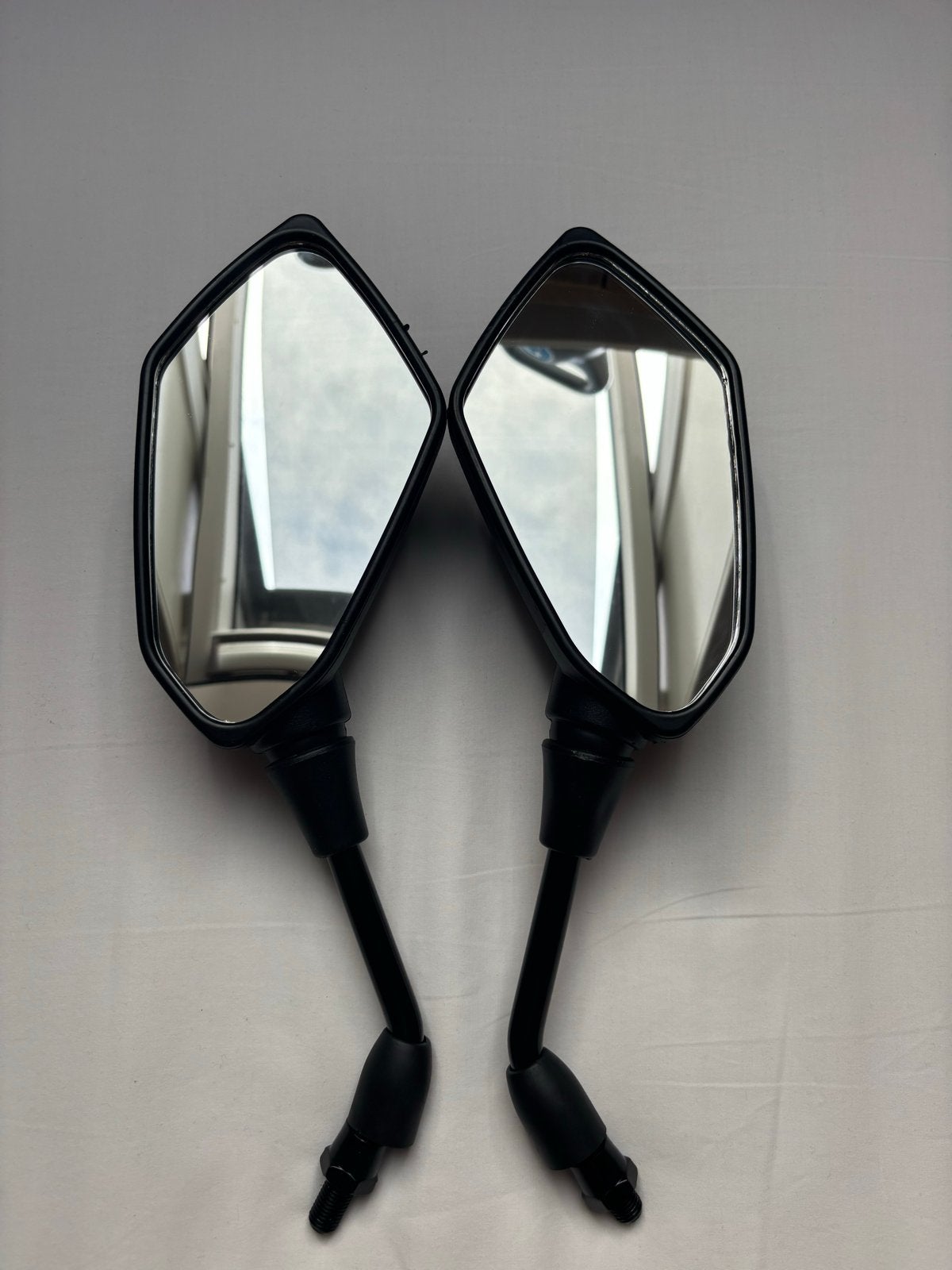 Nieuwe motor / scooter spiegels M10 10mm – set van 2, Motoren, Ophalen of Verzenden, Nieuw