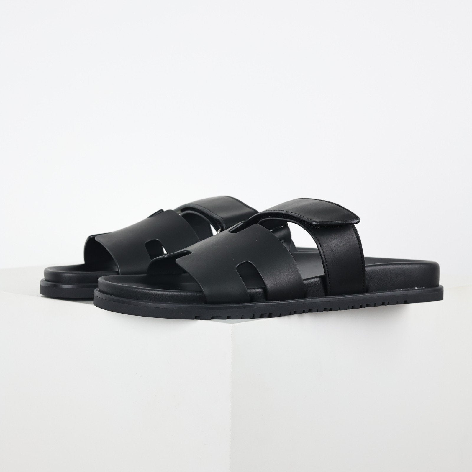 Hermes Chypre Sandalen Maat 39 Nieuw, Ophalen, Zwart, Nieuw, Sandalen of Muiltjes