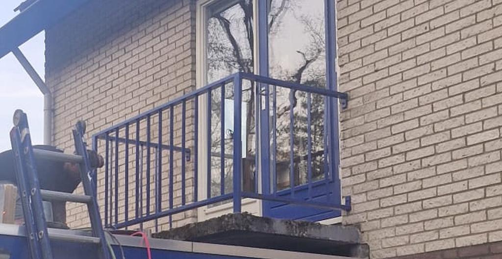 stevig balkonhek te koop, Tuin en Terras, Tuinhekken en Hekwerk, Ophalen, Gebruikt, IJzer, Overige typen