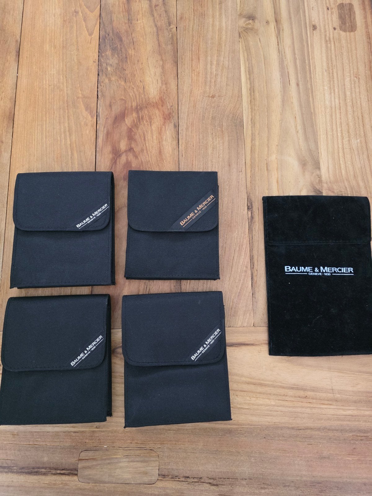 Baume & Mercier horloge etuis - 5 stuks, Info@baume-et-mercier.com, Chemin de la Chênaie 50, 1293 Bellevue, Zwitserland, Zwart