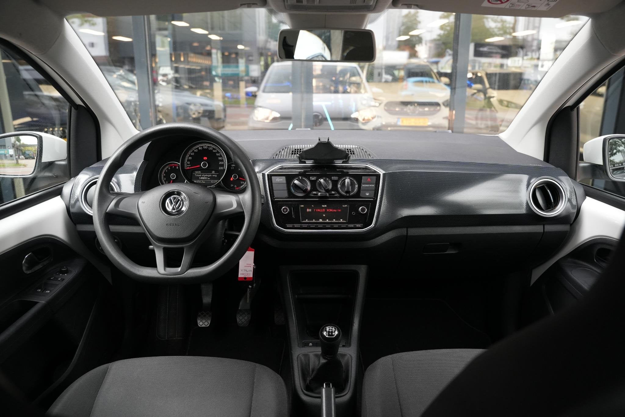 Volkswagen Up! 1.0 BMT move up! Regensensor Hill hold Airco, Voorwielaandrijving, Stof, Gebruikt, Wit