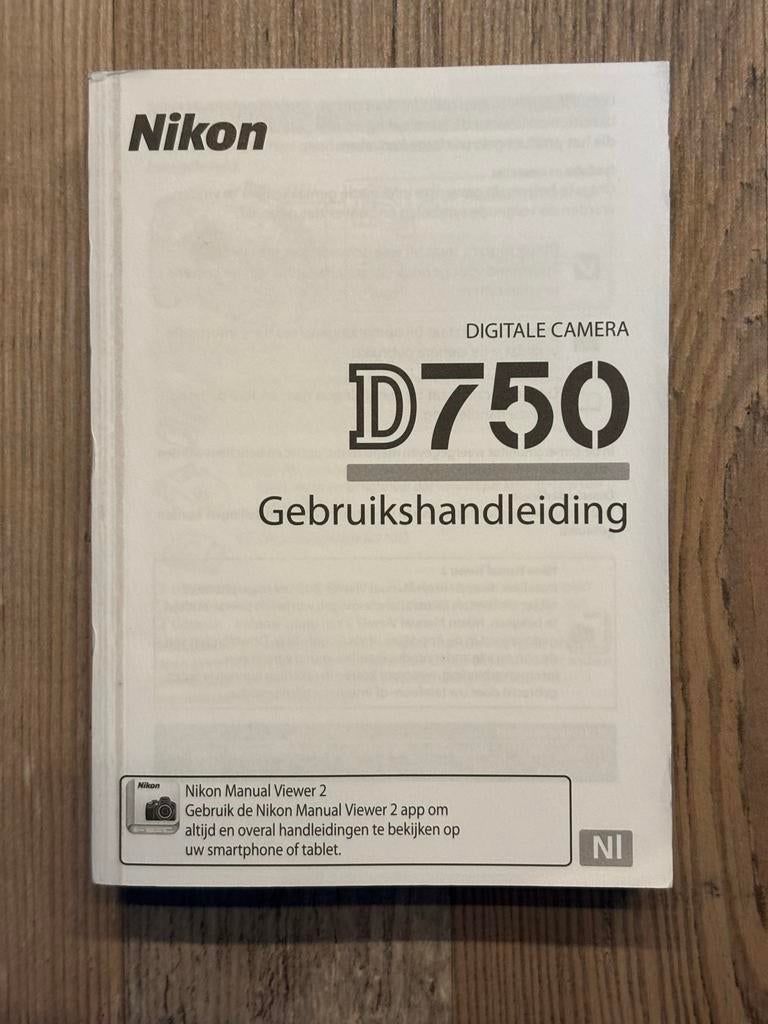 Nikon D750  Gebruikershandleiding nederlandstalig, Boeken, Ophalen of Verzenden, Zo goed als nieuw