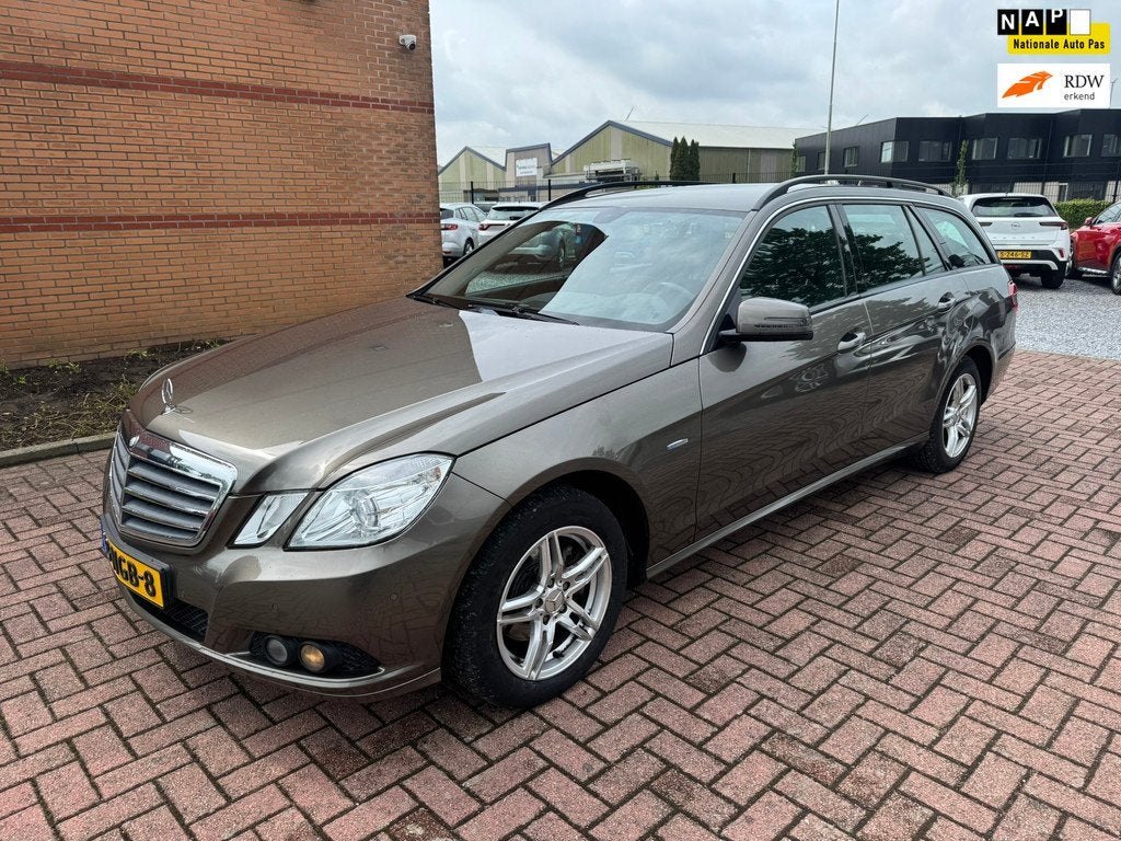 Mercedes-Benz E-klasse Estate 200 CGI Business Class Automaa, Euro 5, Zwart, 4 cilinders, 1796 cc