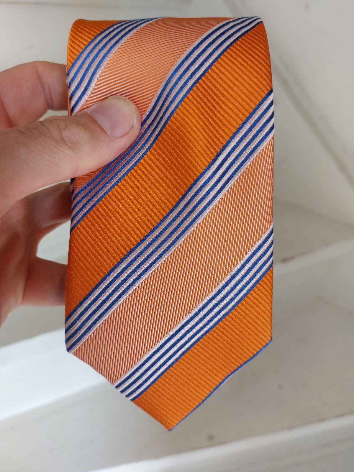 Cavalieri Zijden Stropdas Oranje met Strepen, Kleding | Heren, Stropdassen, Oranje, Ophalen of Verzenden, Zo goed als nieuw, Met patroon