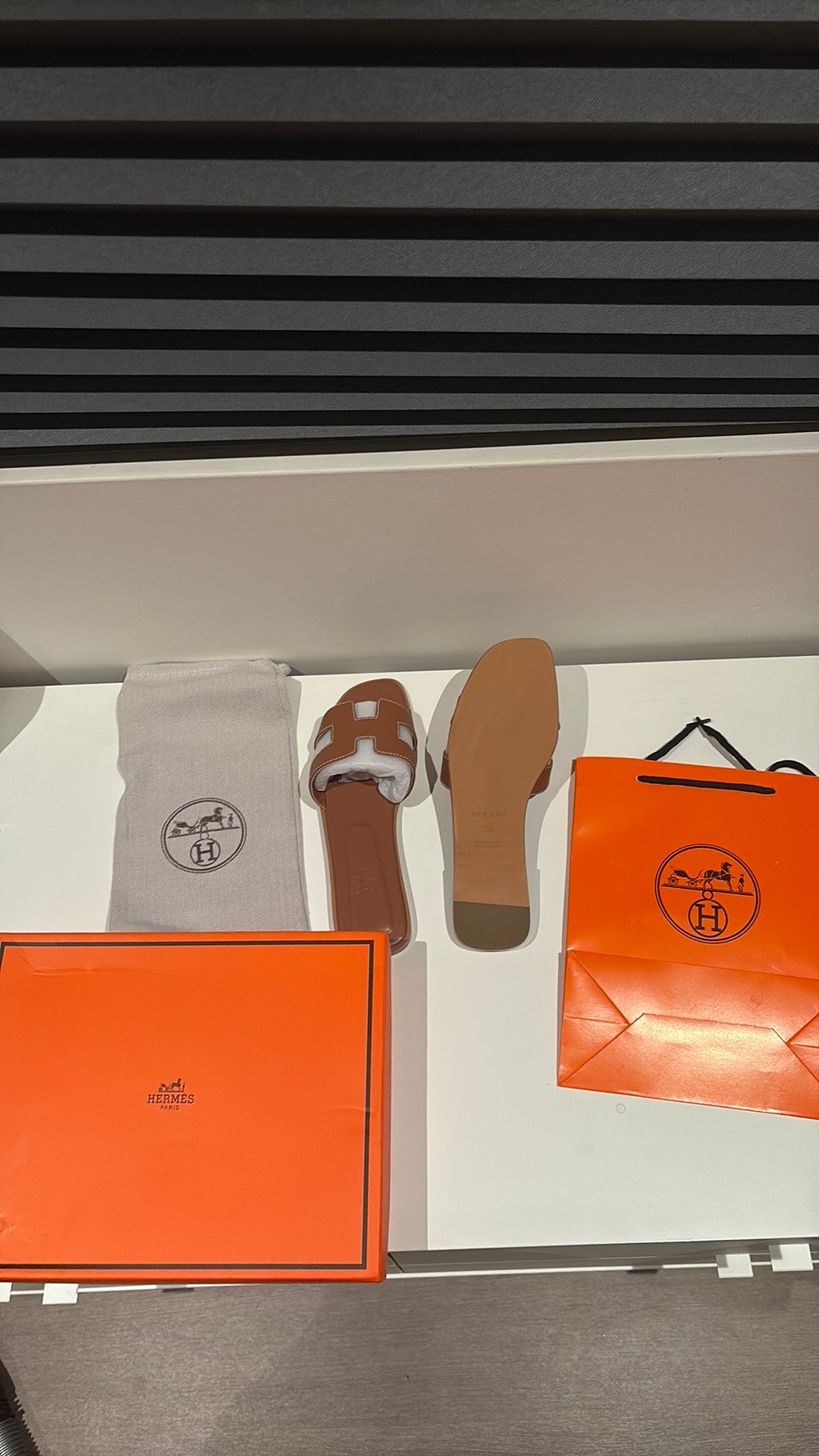 Hermes slippers, Ophalen of Verzenden, Zo goed als nieuw, Zonnebank enkelzijdig, Minder dan 10 lampen