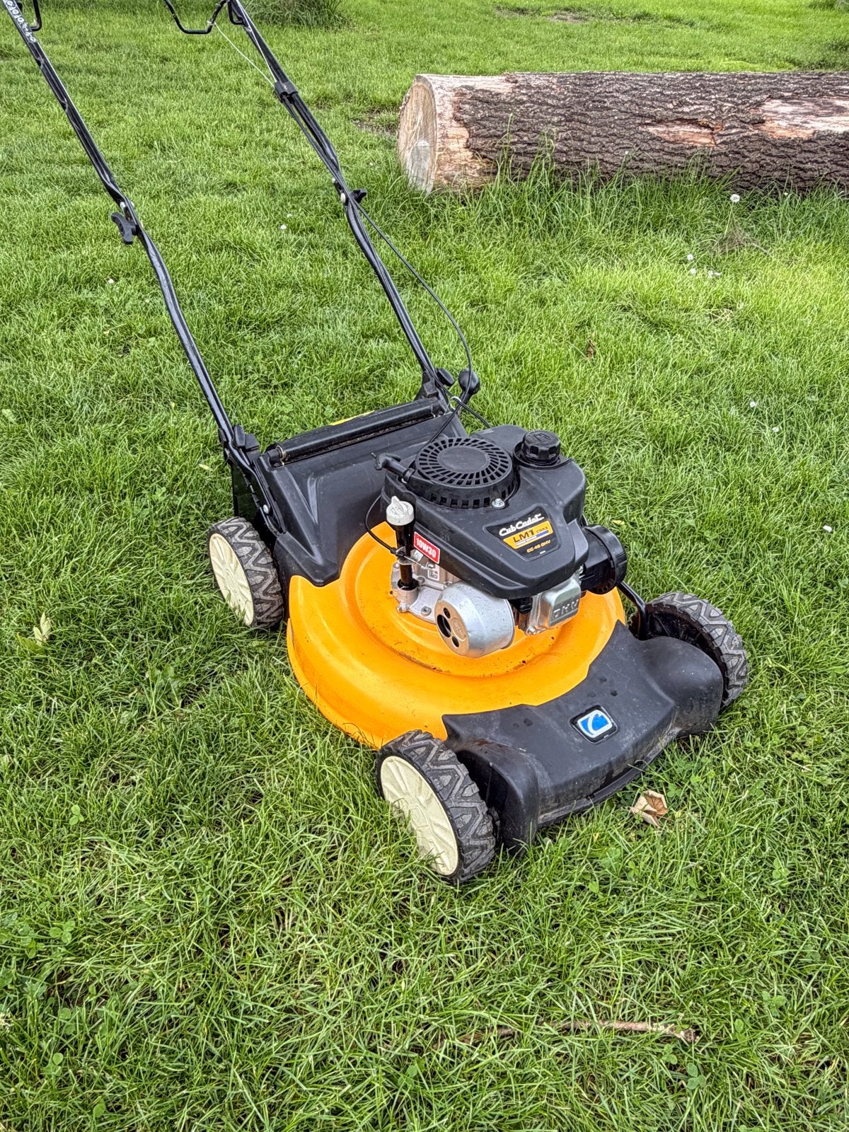 Cub Cadet Benzine Grasmaaier, Ophalen, Cirkelmaaier, Gebruikt, Benzine-grasmaaier