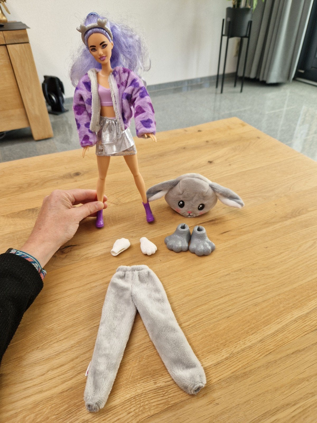 Barbie Cutie Reveal Pop met Puppy Kostuum en Accessoires, Ophalen of Verzenden, Zo goed als nieuw, Barbie