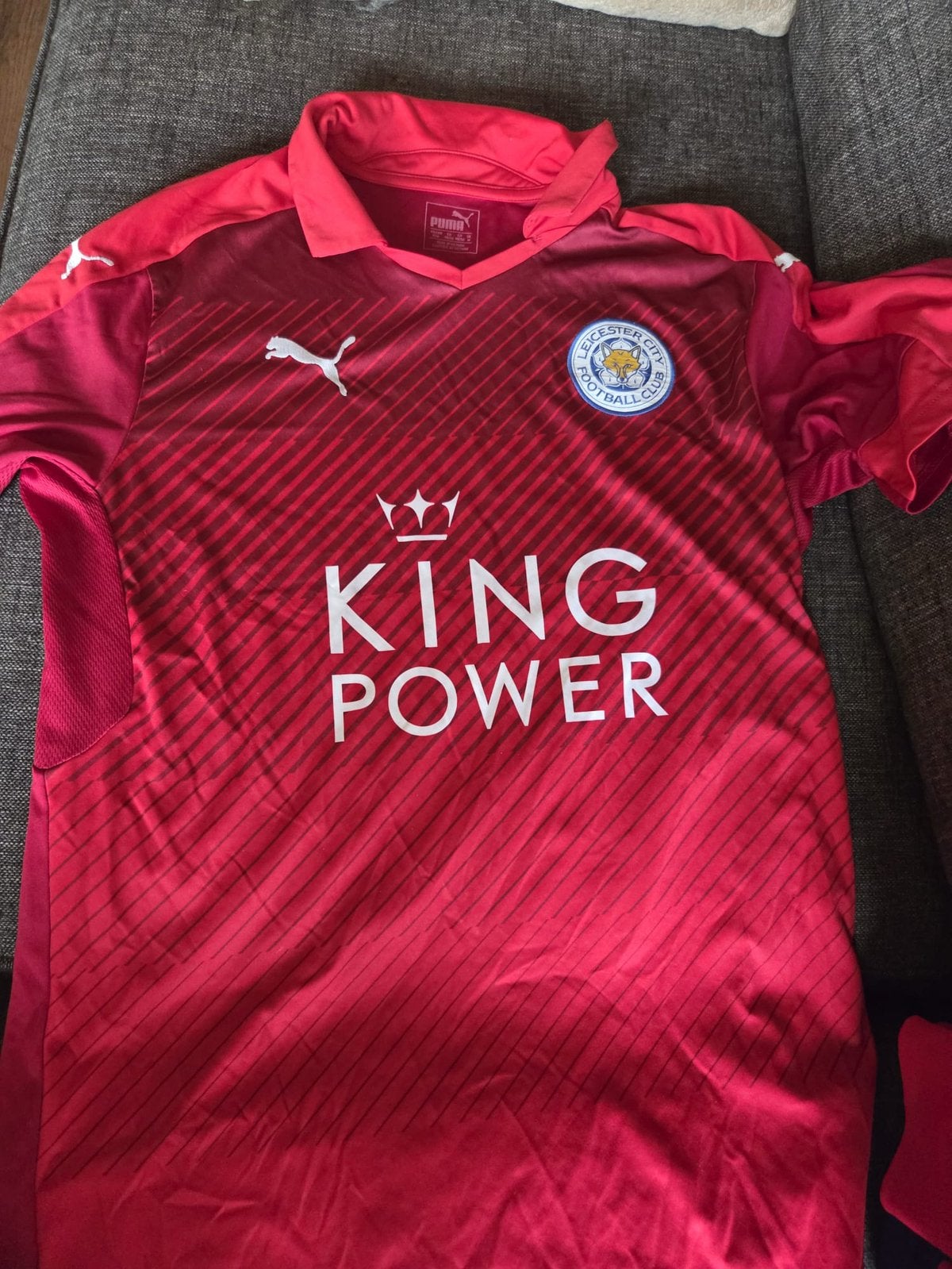 Leicester City Shirt Maat M  !!, Sport en Fitness, Voetbal, Maat M, Ophalen, Zo goed als nieuw, Shirt