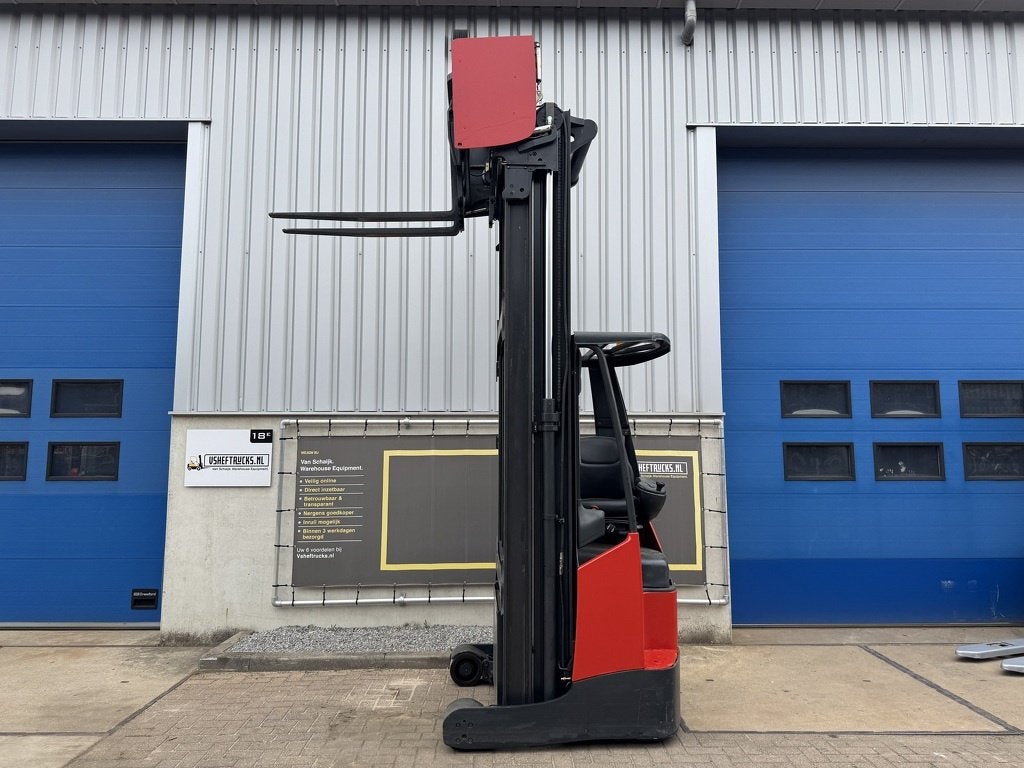 VS-22812 Reachtruck Linde R16X