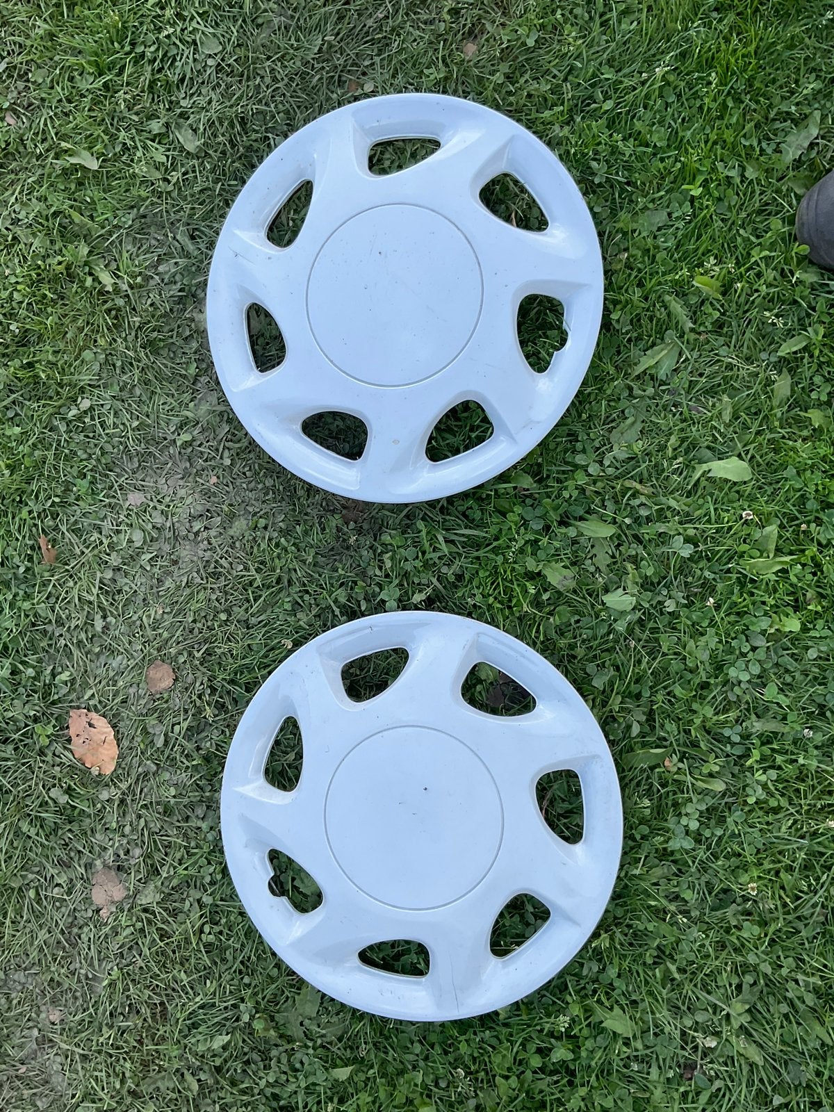 Caraban wittw wieldoppen 14 inch gebruikt, Caravans en Kamperen, Ophalen of Verzenden, Gebruikt