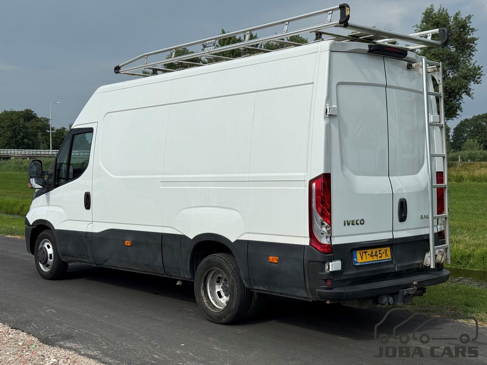 Iveco Daily 40C17 3.0 L2/H2 Bestel 2016 211.487 Km, Auto's, Euro 5, Gebruikt, Zwart, 4 cilinders