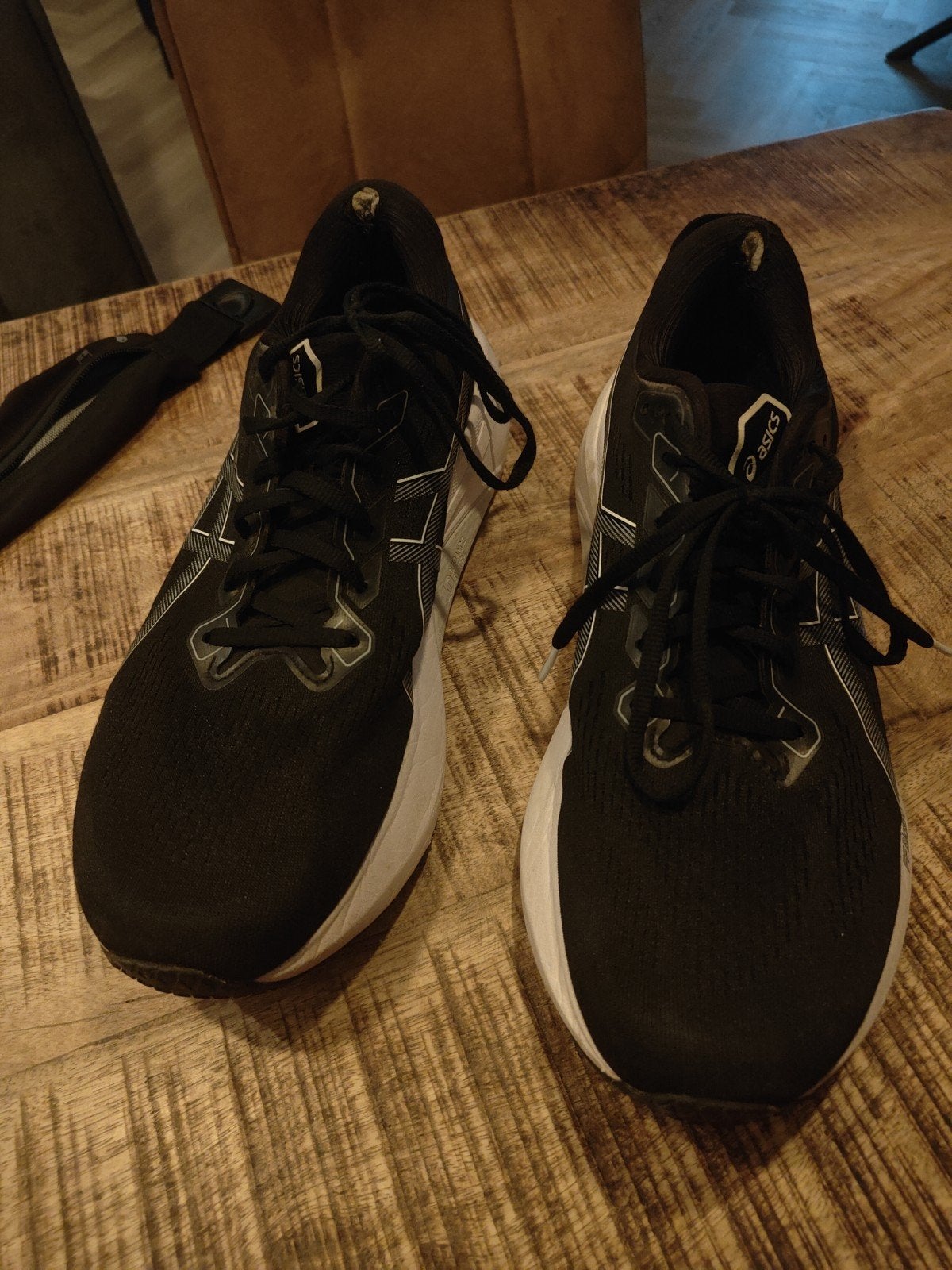 Asics Kayano 30 hardloopschoenen - Gebruikt (900 km), Sport en Fitness, Ophalen of Verzenden, Gebruikt, Hardloopschoenen, Asics