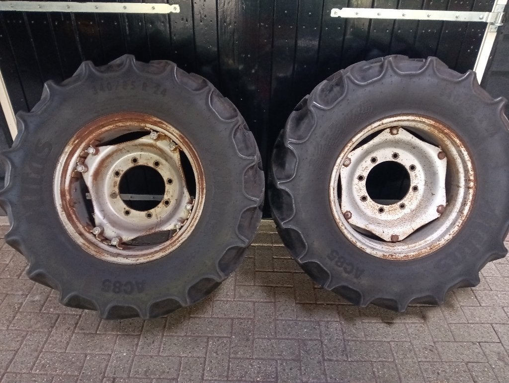 Trekker banden met velg, Case xl, Ophalen