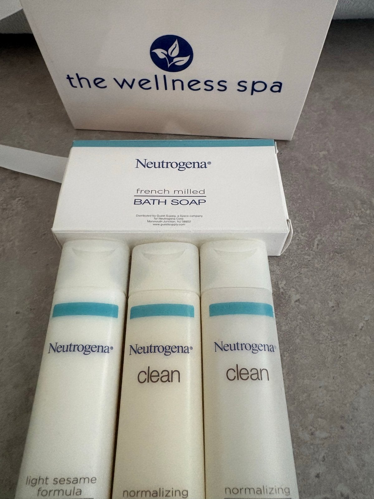 Neutrogena Verzorgingsset: Zeep, Bodylotion, Shampoo, Condit, Verzenden, Nieuw, Bad & Douche
