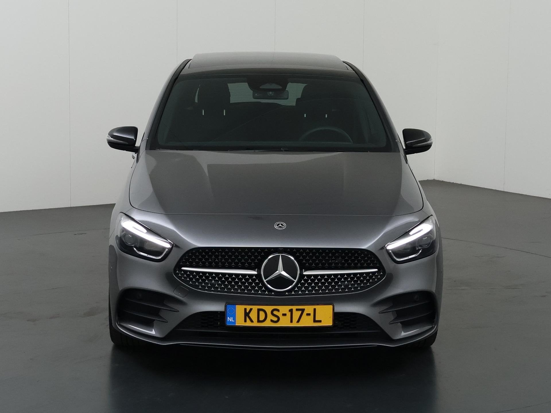 Mercedes-Benz B-klasse 250e Business Solution AMG | Panorama, Auto's, Mercedes-Benz, Stof, Gebruikt, 4 cilinders, 16 kWh