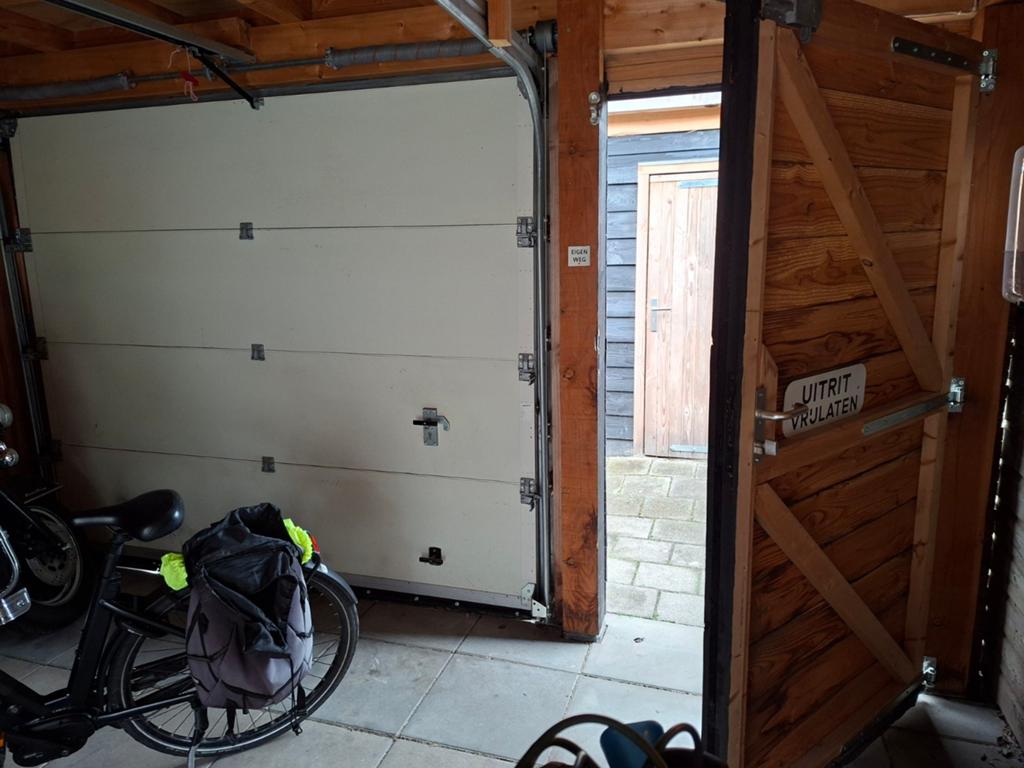 Electrische paneelgaragedeur,, Tuin en Terras, Ophalen of Verzenden, Gebruikt, Schuur