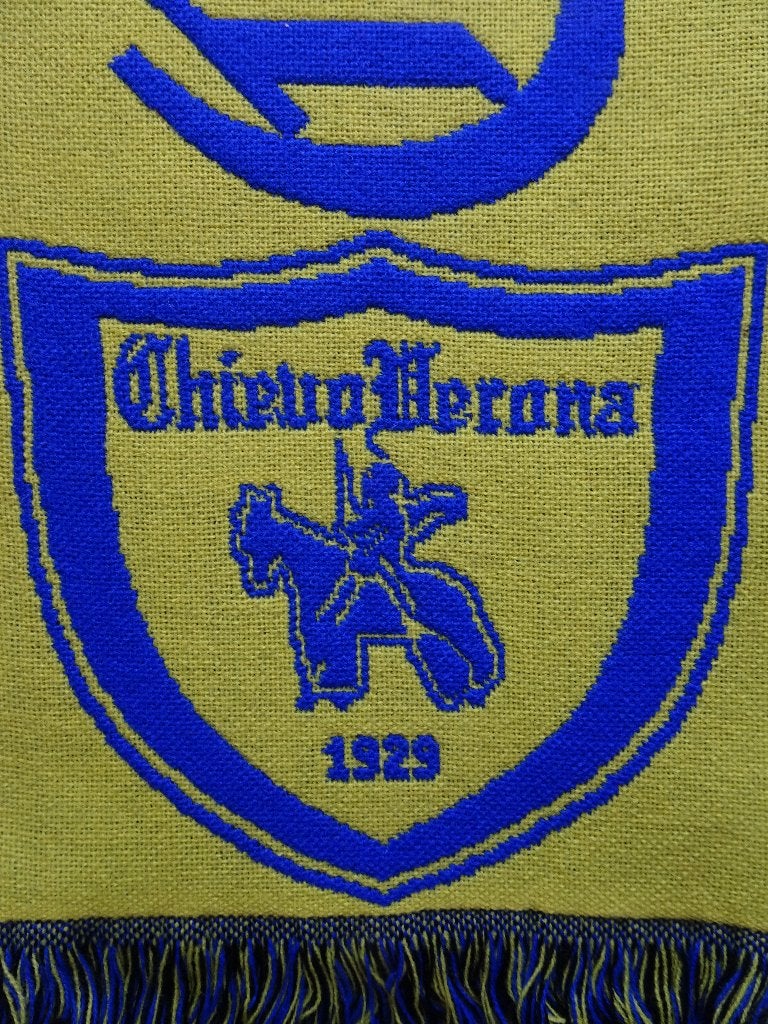 sjaal Chievo Verona, Ophalen of Verzenden, Nieuw, Buitenlandse clubs, Vaantje of Sjaal