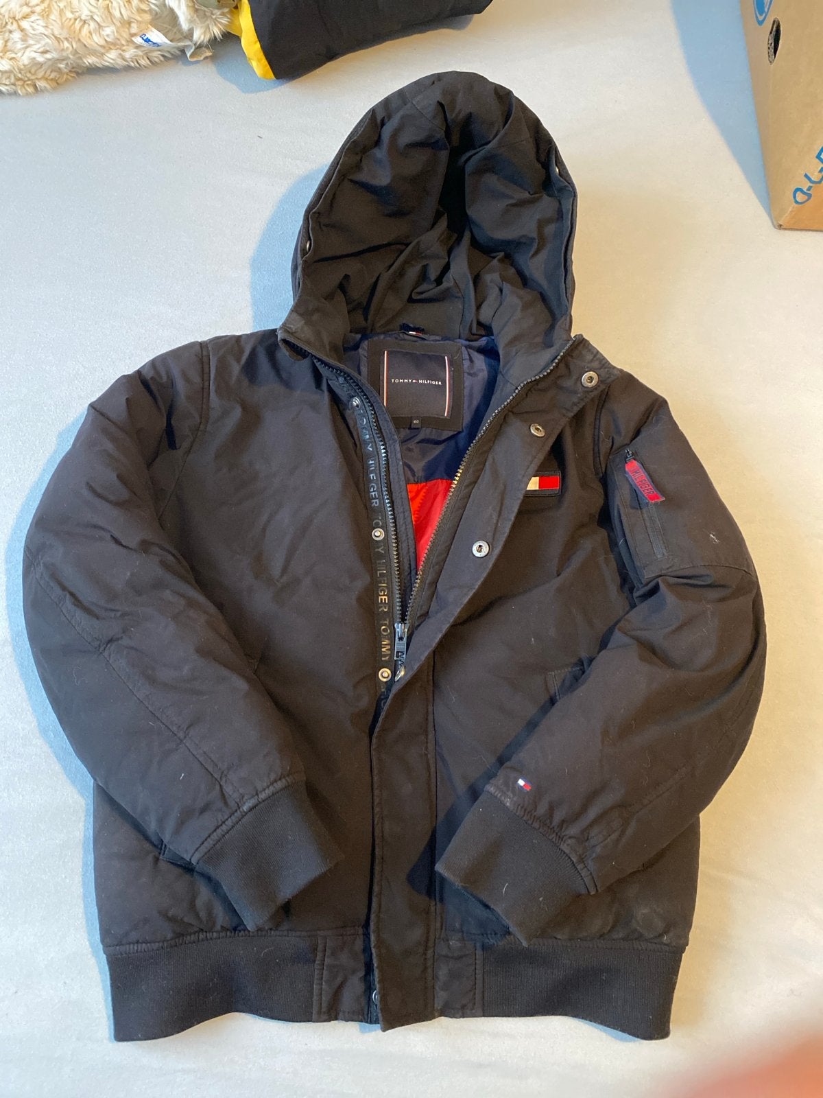 Tommy Hilfiger winterjas - Lekker warm!, Ophalen of Verzenden, Gebruikt, Jongen of Meisje, Jas