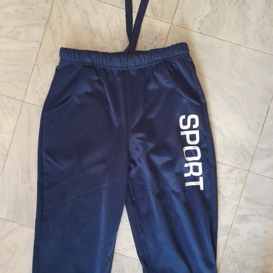 Sport Training Broek 146, Kinderen en Baby's, Kinderkleding | Maat 146, Ophalen of Verzenden, Zo goed als nieuw, Jongen of Meisje