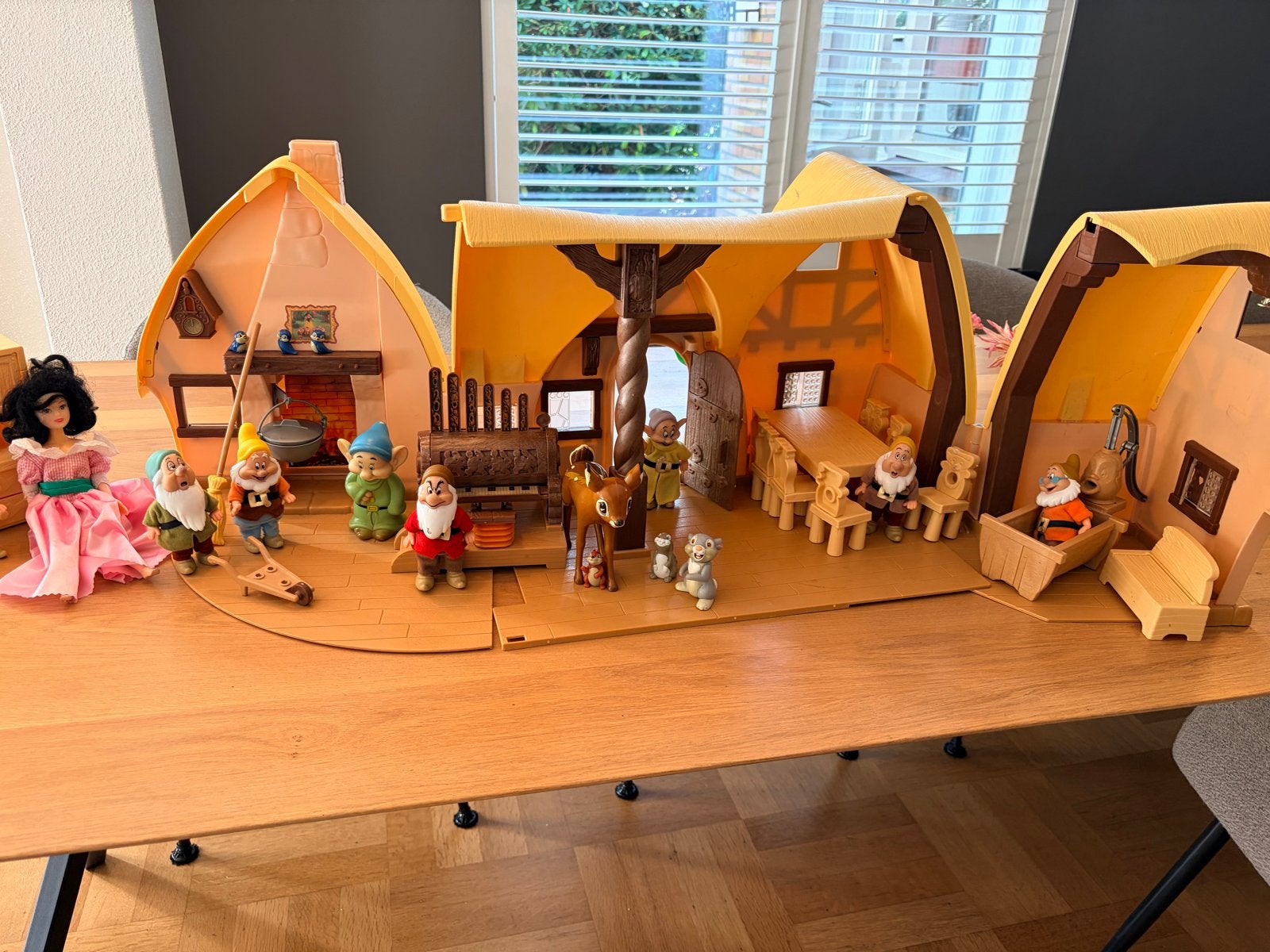 Disney Sneeuwwitje en de 7 Dwergen Huis Speelset, Kinderen en Baby's, Ophalen of Verzenden, Gebruikt, Poppenhuis