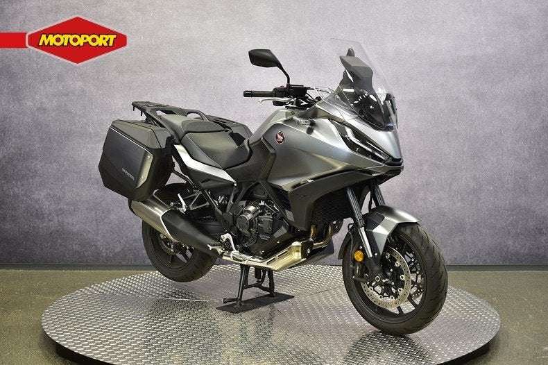 Honda NT 1100 DCT (bj 2024), Motoren, Motoren | Honda, Info@motoportwormerveer.nl, Honda Motor Europe, Bedrijf, Crystal Bldng B-Unit B11.2 Rivium Blv200
2909 LK  Capelle aan den IJsel, NL