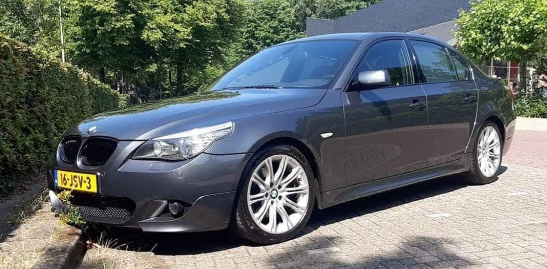 BMW 5-Serie 3.0 I 525 AUT 2009 Grijs, Auto's, BMW, Achterwielaandrijving, 2000 kg, 1505 kg, 2996 cc