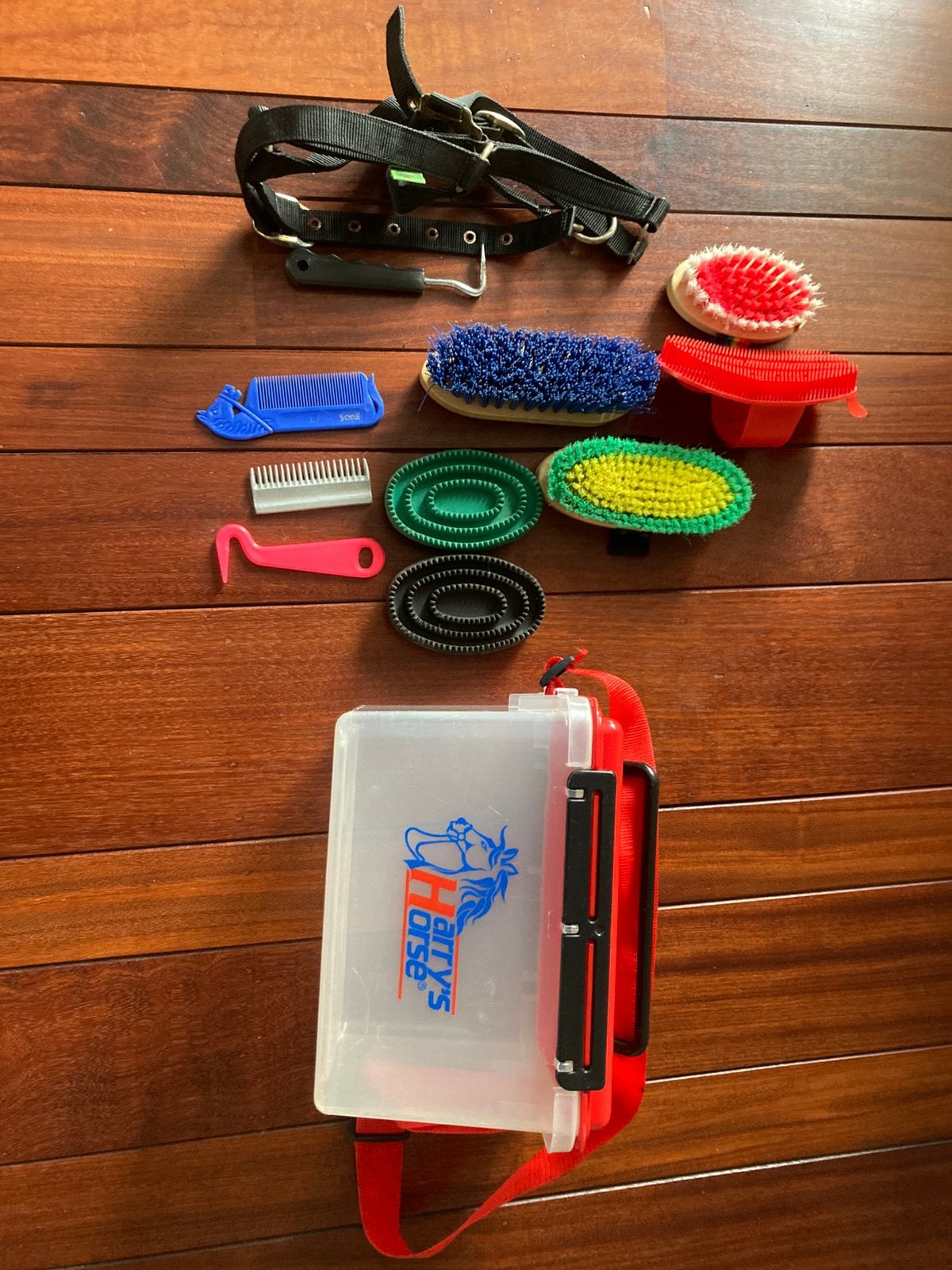 Happy Horse poetsbox met diverse borstels, Dieren en Toebehoren, Paarden en Pony's | Verzorgingsproducten, Ophalen of Verzenden