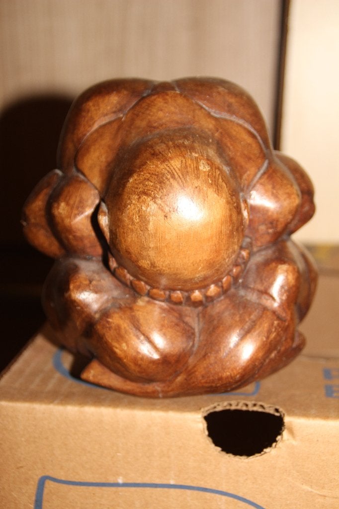 houten buddha met hoofd in handen 14cm, Ophalen of Verzenden, Gebruikt, Overige typen