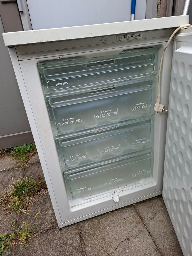 Gratis oude Siemens Vrieskist, Vrieskist, Gebruikt, Ophalen, 85 tot 120 cm