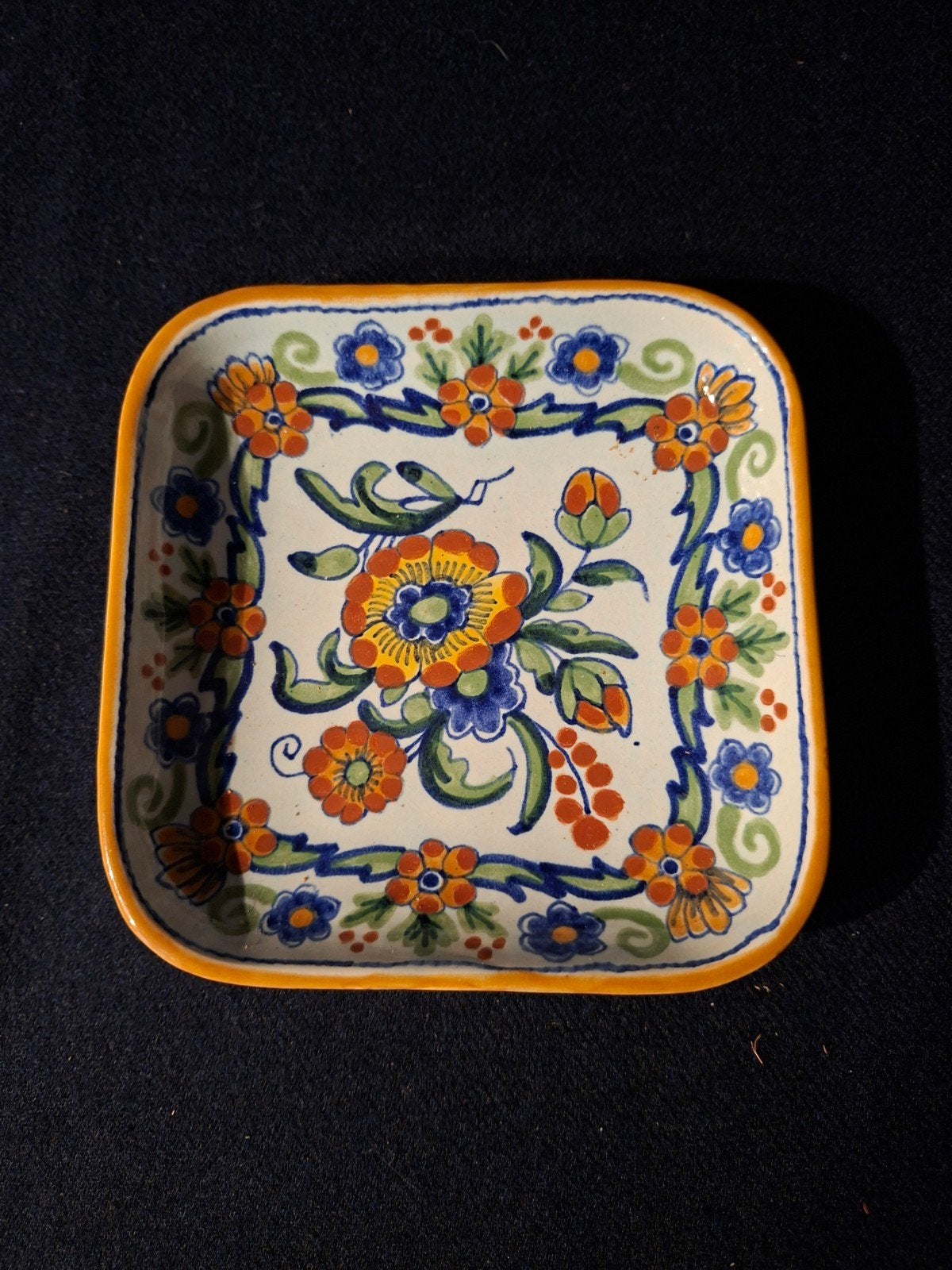 Handgeschilderd schaaltje Altena Workum, bloemmotief, Antiek en Kunst, Verzenden