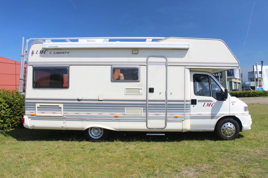 LMC Fiat 2.8 idTD 122PK, 6 persoons, Airco., Alkoof, 6 tot 7 meter, Bedrijf, Tot en met 6
