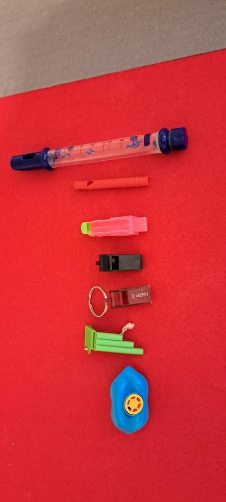 Leuke verzameling van 7 verschillende fluitjes., Ophalen of Verzenden, Zo goed als nieuw