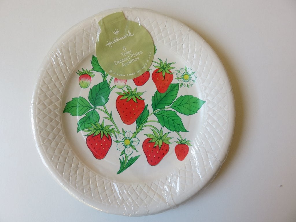 Hallmark wegwerp bordjes aardbeien, zomerkoninkjes, Ophalen of Verzenden, Nieuw, Feestartikel, Verjaardag
