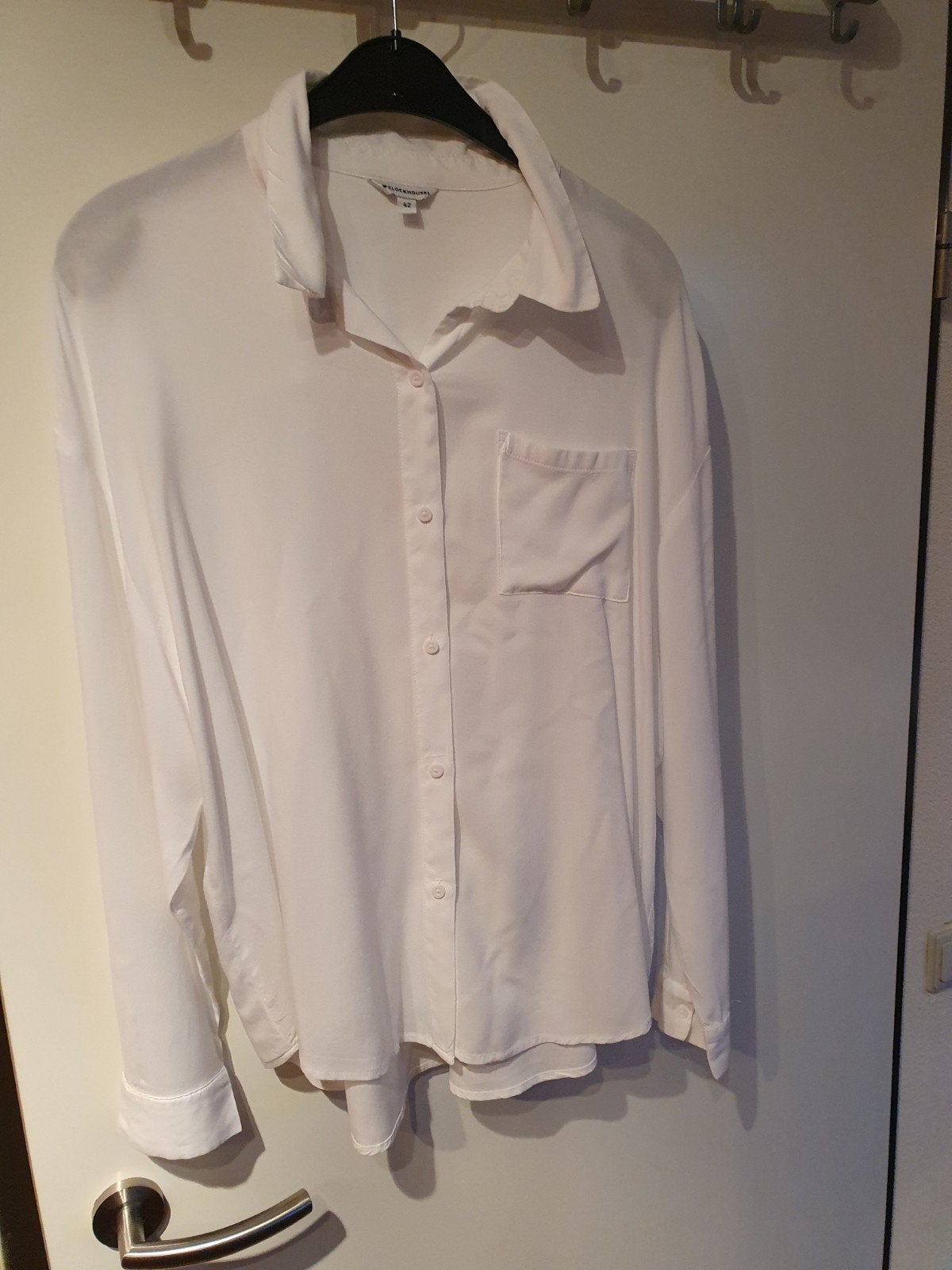 Damesblouse 42 wit C&A Clockhouse, Wit, Maat 42/44 (L), Ophalen of Verzenden, Zo goed als nieuw